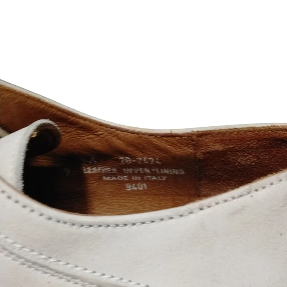 Johnston & Murphy Cream Oxfords Classic Lace Up Leather Shoe Size 9 M